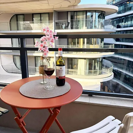 Paceville Glow Three Апартаменты Сент Джулианс