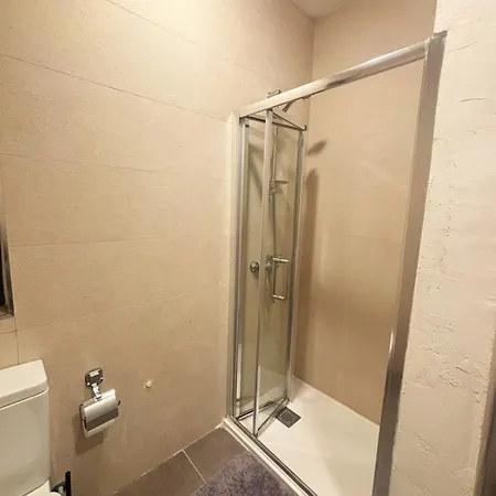 Paceville Glow Three * Сент Джулианс