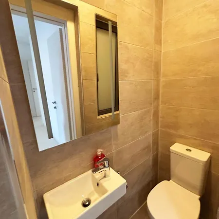 Paceville Glow Three *