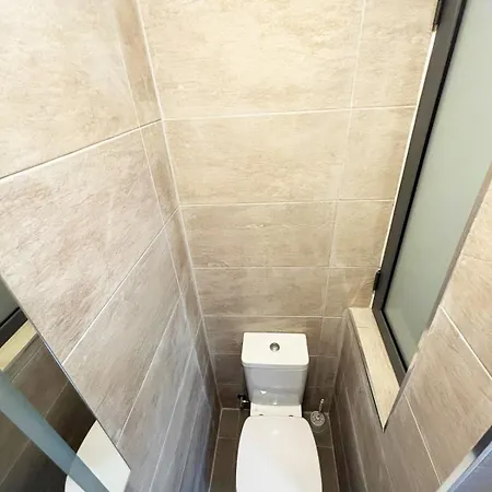 Paceville Glow Three Апартаменты *