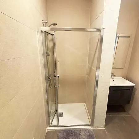 Paceville Glow Three