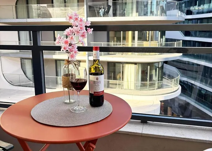 Paceville Glow Three Apartament St. Julian's