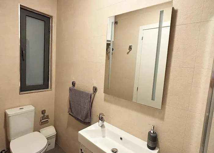 Paceville Glow Three *