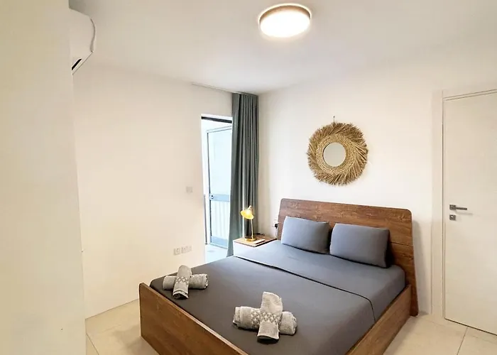 Paceville Glow Three شقة سانت جوليان