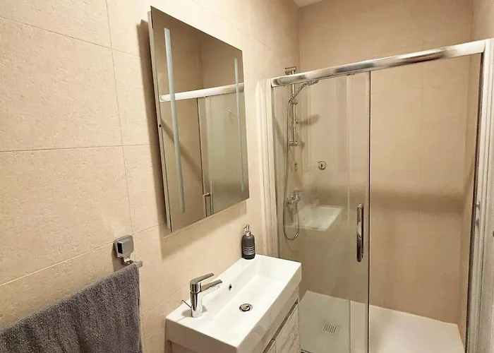 Paceville Glow Three سانت جوليان