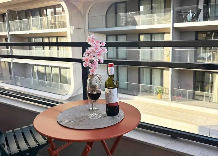 Paceville Glow Three شقة